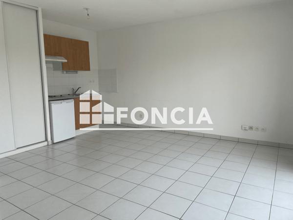 Location Appartement 2 pièces 42.5 m² - 33 RUE ROBERT DESNOS Tournefeuille 31170