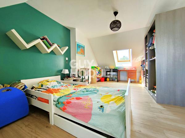 À VENDRE : MAISON - 5 CHAMBRES - JARDIN