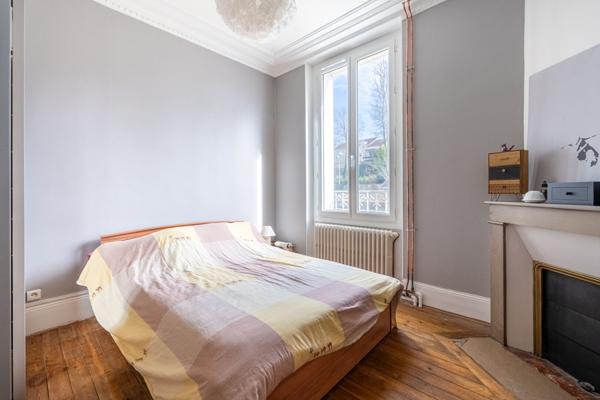 Maison Meulan En Yvelines 160 m², 6 chambres, parcelle 490 m²