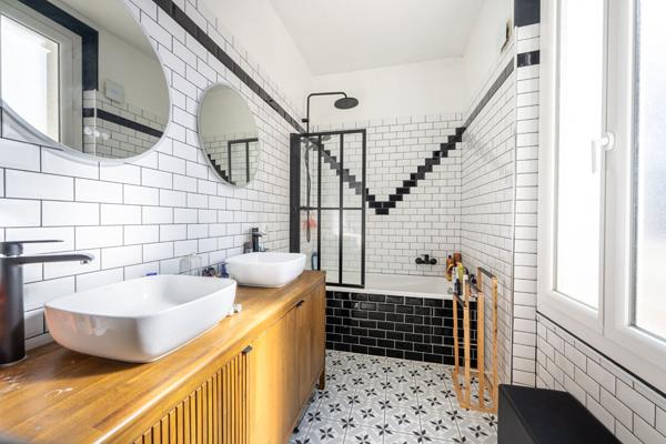 Maison Meulan En Yvelines 160 m², 6 chambres, parcelle 490 m²