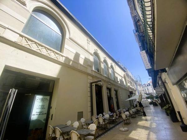 03200 VICHY -APPARTEMENT OPPORTUNITÉ – GRAND VOLUME -COEUR DE VILLE -