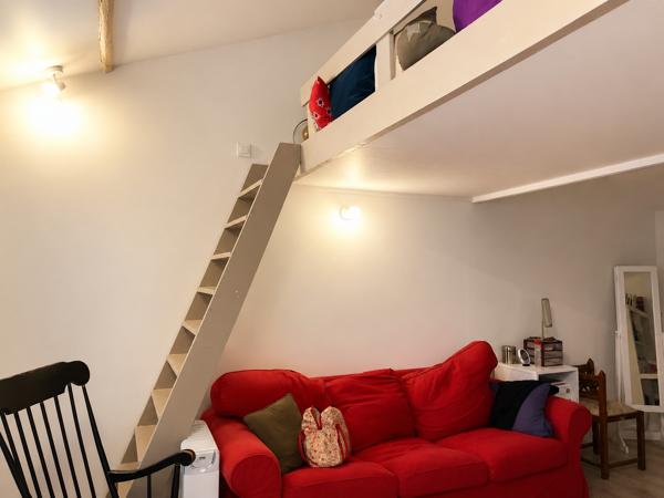 MAISON EN PIERRE /// PROXIMITE MIREBEAU