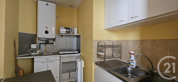 Immeuble à vendre  248,60 m 2   MONTLUCON  - 03
