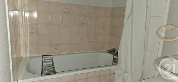 Immeuble à vendre  248,60 m 2   MONTLUCON  - 03