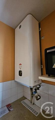 Immeuble à vendre  248,60 m 2   MONTLUCON  - 03