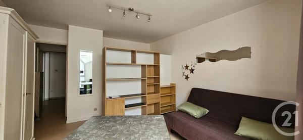 Immeuble à vendre  248,60 m 2   MONTLUCON  - 03
