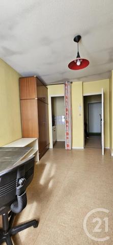Immeuble à vendre  248,60 m 2   MONTLUCON  - 03