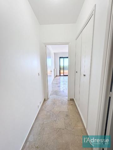 Appartement Ajaccio - Studio - 27.5 m² - Route des Sanguinaires - vue mer