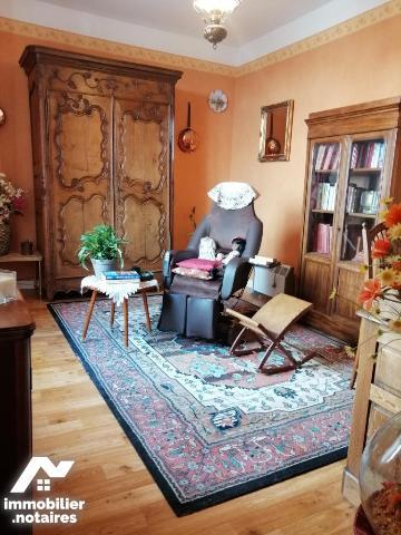 TROIS PIECES - Proximité immédiates des Commerces et Parc du Château