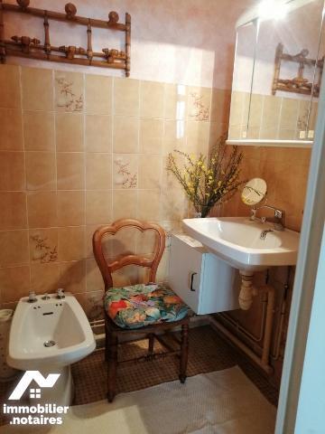 TROIS PIECES - Proximité immédiates des Commerces et Parc du Château