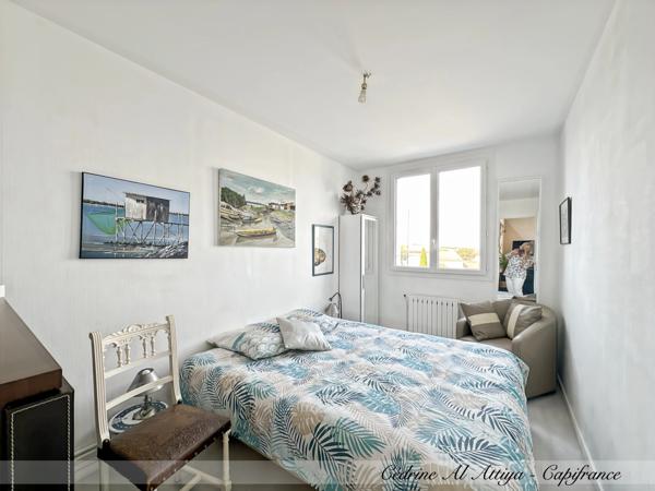 LA ROCHELLE, Appartement à vendre 3 pièces, 1er étage, cave et parking