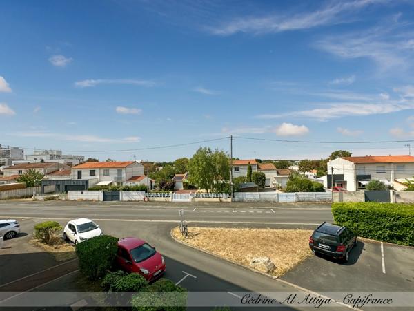 LA ROCHELLE, Appartement à vendre 3 pièces, 1er étage, cave et parking