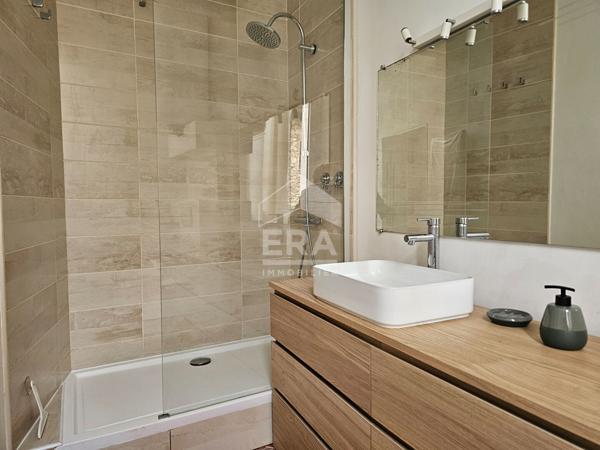 A LOUER Lançon Provence Appartement Meublé 3 pièce(s) 69m2 - 2 chambres