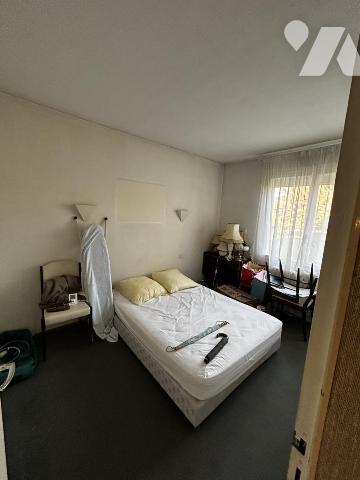 Maison lumineuse au fort potentiel sur 743 m² de terrain – emplacement prisé