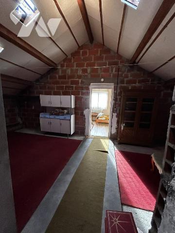 Maison lumineuse au fort potentiel sur 743 m² de terrain – emplacement prisé