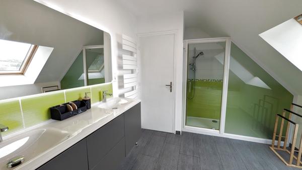 A 8 minutes de Quimper jolie maison rénovée 5 chambres, 128 m² + 90 m² de sous-sol