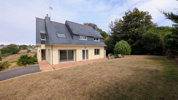 A 8 minutes de Quimper jolie maison rénovée 5 chambres, 128 m² + 90 m² de sous-sol