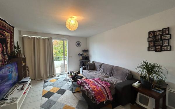 Appartement à vendre    3 pièces • 66 m2 Aire-sur-l'Adour