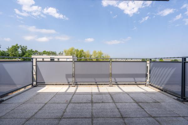 Appartement
         2 pièces
        - 45 m² Exclusivité 169 900 € *