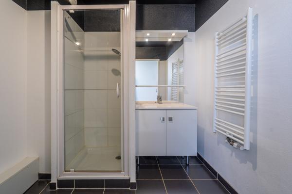 Appartement
         2 pièces
        - 45 m² Exclusivité 169 900 € *