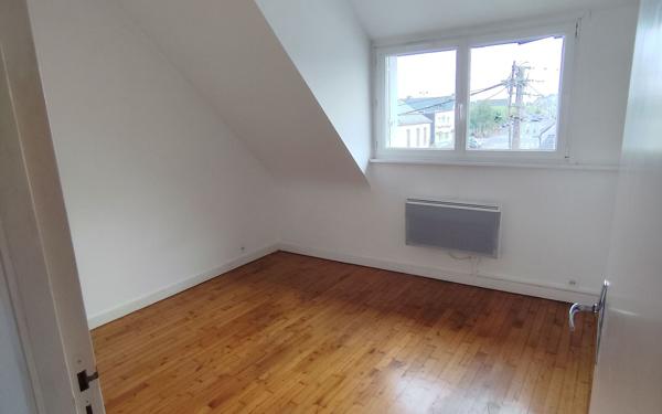 Appartement à louer    3 pièces • 44,80 m2 Landivisiau