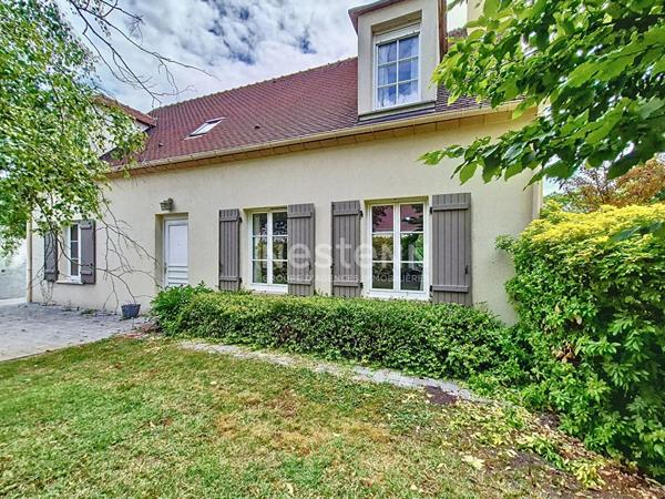 Maison Lamorlaye 145m², jardin piscine chauffée