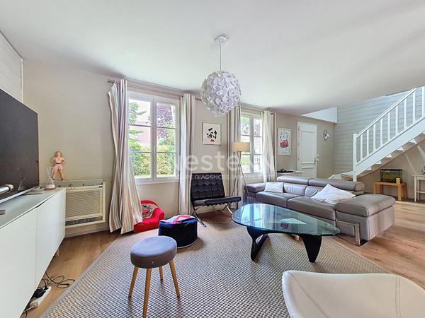 Maison Lamorlaye 145m², jardin piscine chauffée