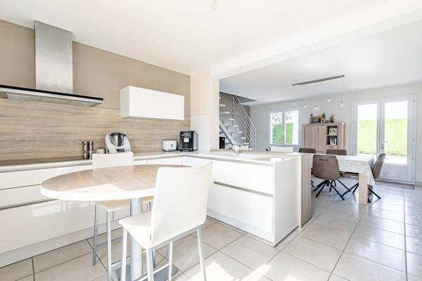 Maison 7 pièces - 133 m² Exclusivité efficity