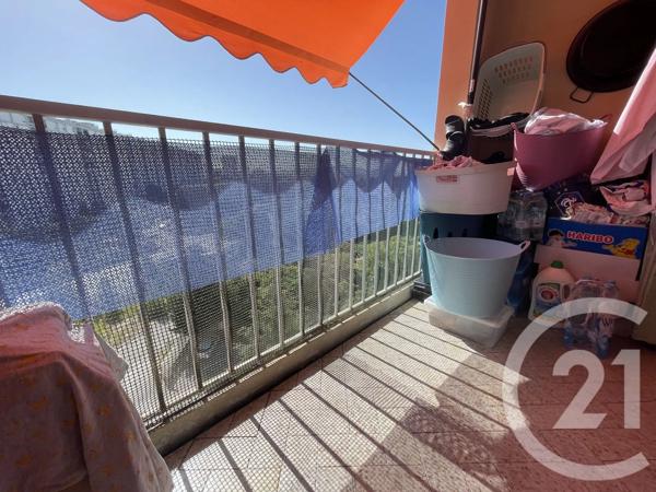 Appartement T4 à vendre  4 pièces - 84,10 m 2   MARSEILLE  - 13015