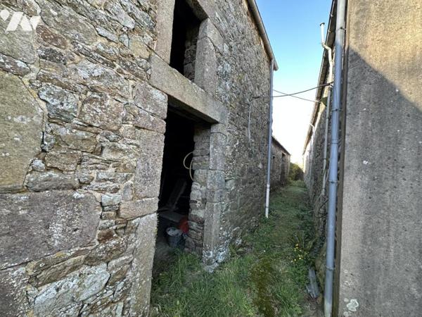Maison d'habitation + ancienne maison et dépendance