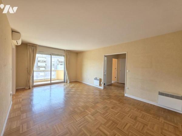 Appartement de type 3 avec balcon + cave + garage