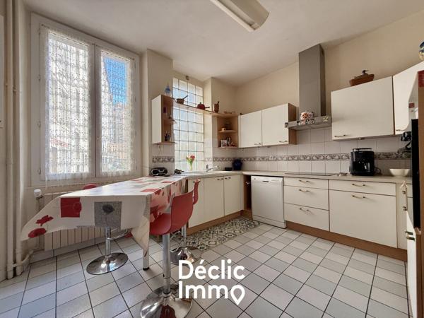 Vente appartement haussmannien Poitiers, 162m² 5 pièces 313 000€ Vienne