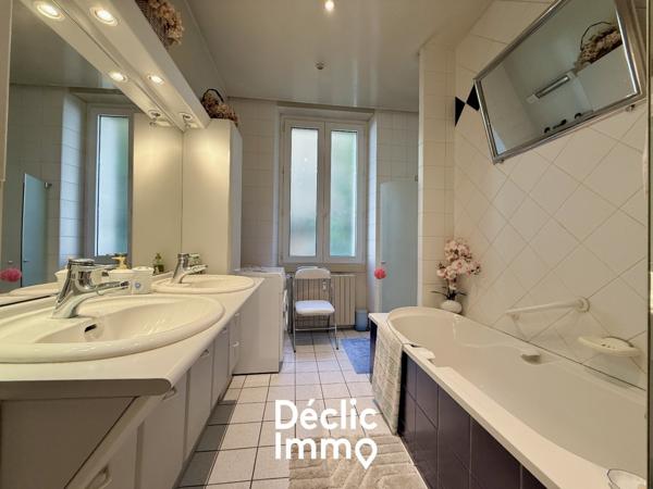 Vente appartement haussmannien Poitiers, 162m² 5 pièces 313 000€ Vienne