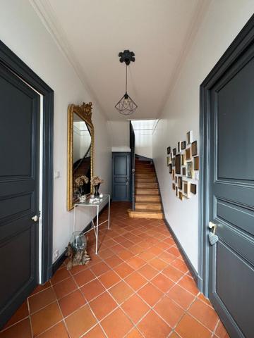 Vente Maison Nieul-sur-mer 8 pièces 198m²-IRM4357