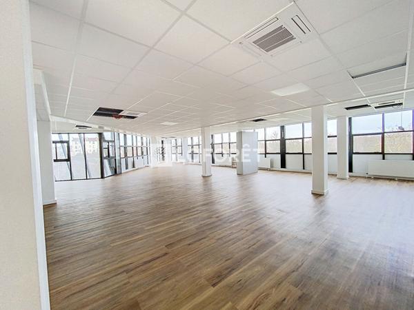 Location bureau Champigny-sur-Marne - 215 m² - 3 546 €/mois
