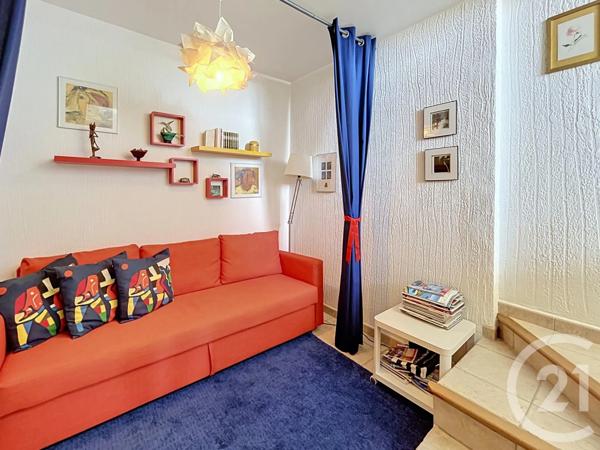 Maison à vendre  4 pièces - 71,40 m 2   CAVALAIRE SUR MER  - 83