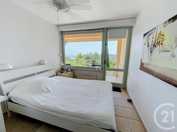 Maison à vendre  4 pièces - 71,40 m 2   CAVALAIRE SUR MER  - 83
