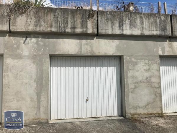 Parking à louer 20m² Agen (47000)