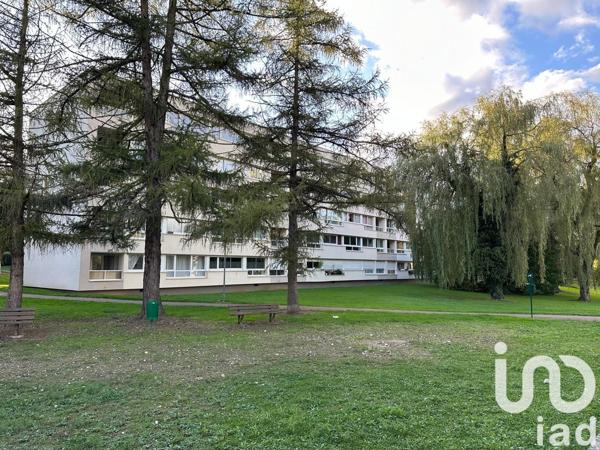 Appartement 4 pièces de 89 m² à Écouen (95440)