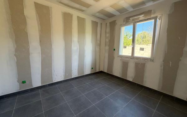 Maison à vendre    4 pièces •  Lisle-en-Rigault