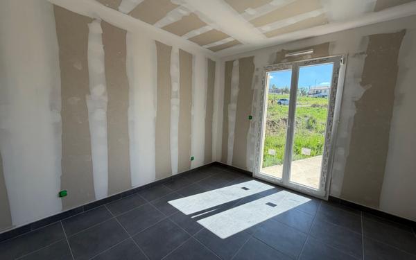 Maison à vendre    4 pièces •  Lisle-en-Rigault