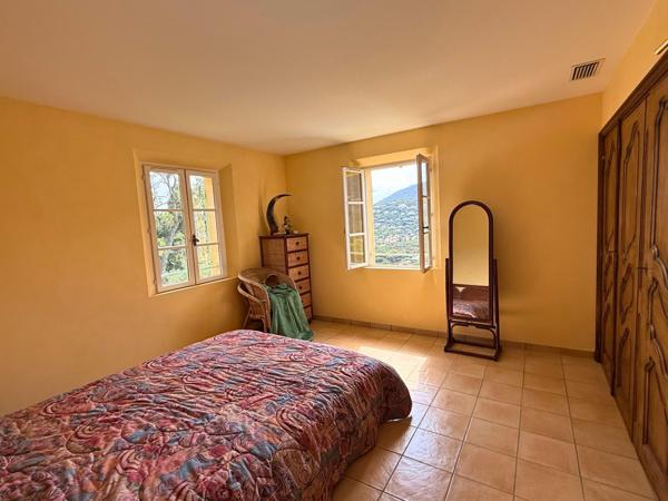 Maison à vendre  6 pièces - 200 m2 CAVALAIRE SUR MER - 83