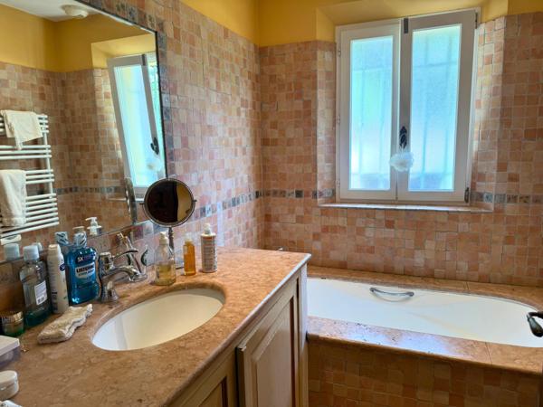 Maison à vendre  6 pièces - 200 m2 CAVALAIRE SUR MER - 83