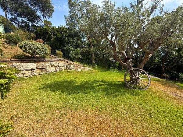 Maison à vendre  6 pièces - 200 m2 CAVALAIRE SUR MER - 83