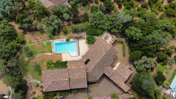 Maison à vendre  6 pièces - 200 m2 CAVALAIRE SUR MER - 83