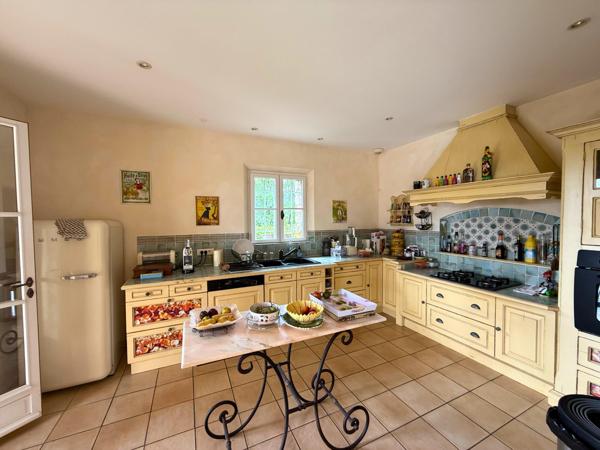 Maison à vendre  6 pièces - 200 m2 CAVALAIRE SUR MER - 83