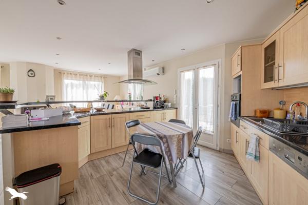 Maison à vendre |  Ambarès-et-Lagrave |  4 pièces | 110 m²