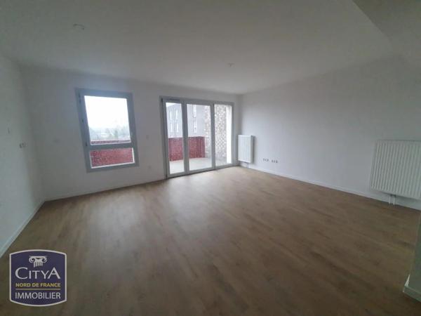 Appartement à louer 4 pièces 85.11m² Valenciennes (59300)
