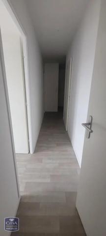 Appartement à louer 4 pièces 85.11m² Valenciennes (59300)