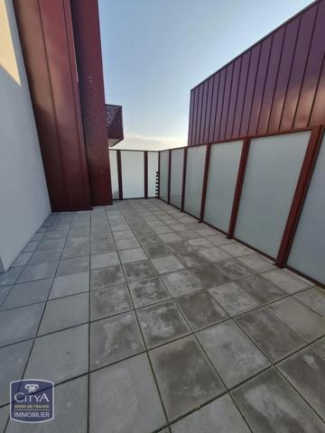 Appartement à louer 4 pièces 85.11m² Valenciennes (59300)